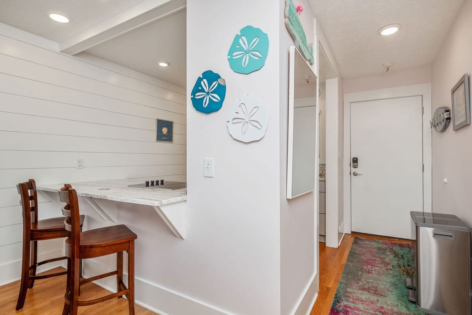 Kitchen / Barstools - Northeast