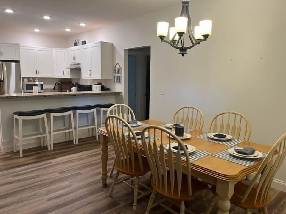 Dining area can seat up to ten.