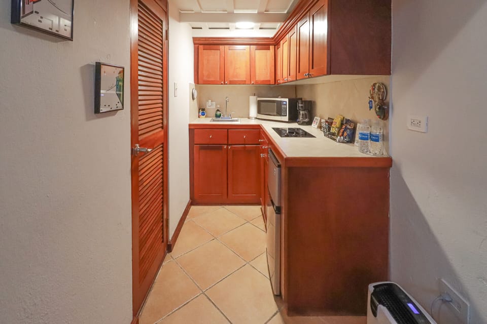 Kitchen (2)