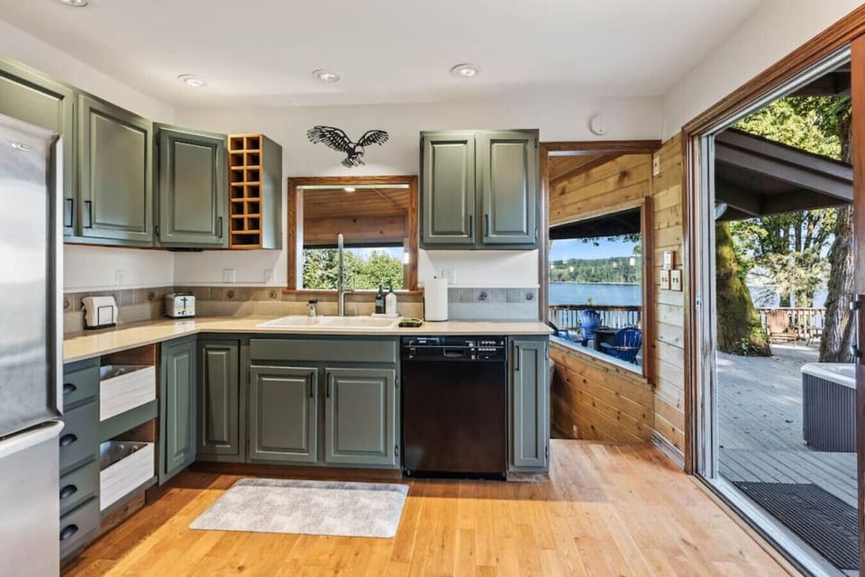 Views from the kitchen!