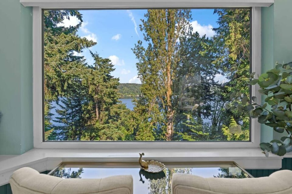 Prettier than a picture!  The evergreen trees do not disappoint!