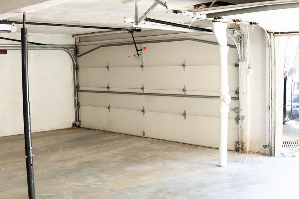 Indoor Garage 