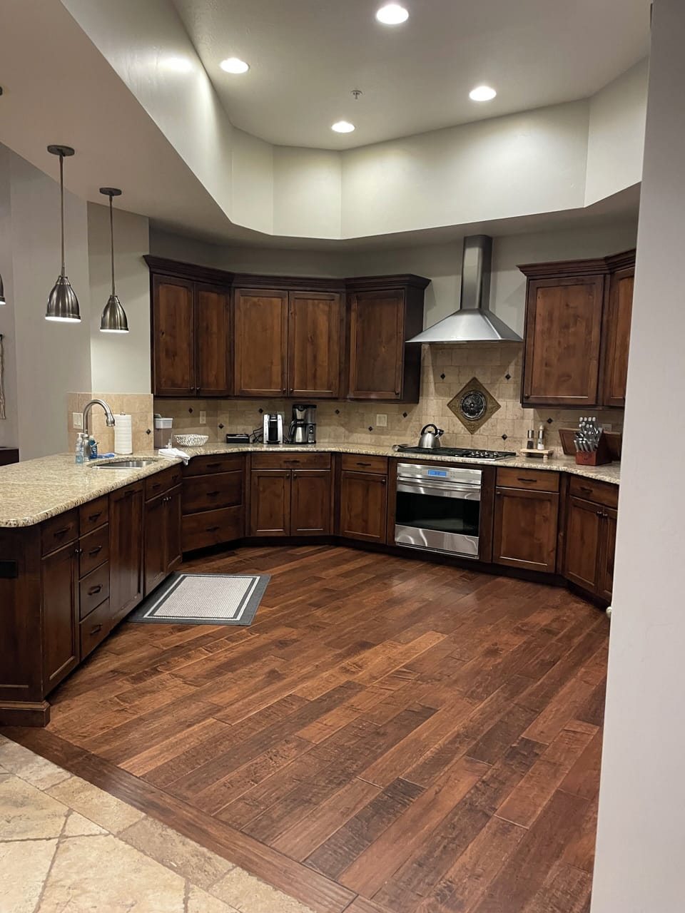 Kitchen Back Counter

