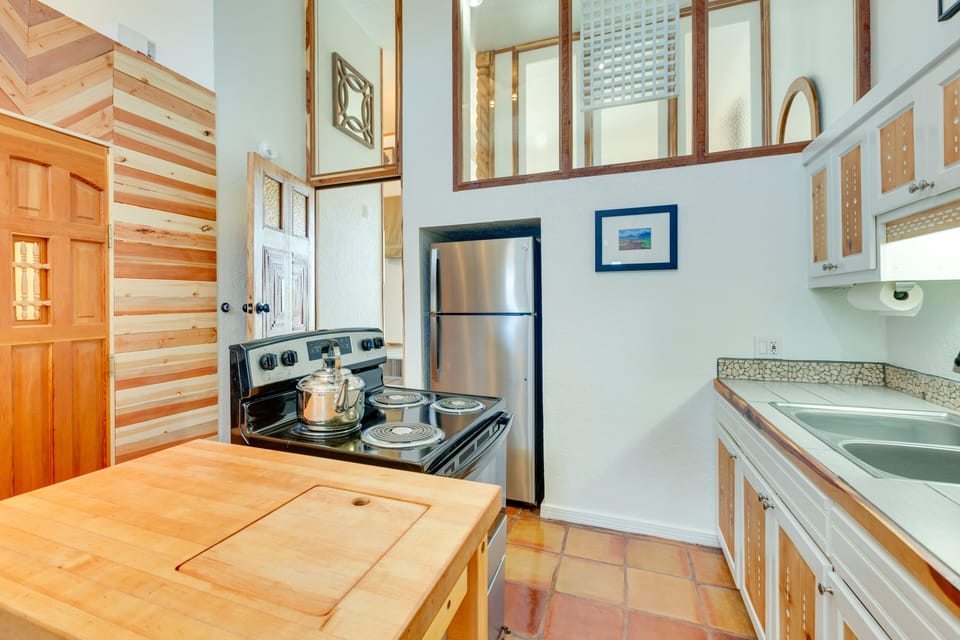 Kitchen | Lower Level