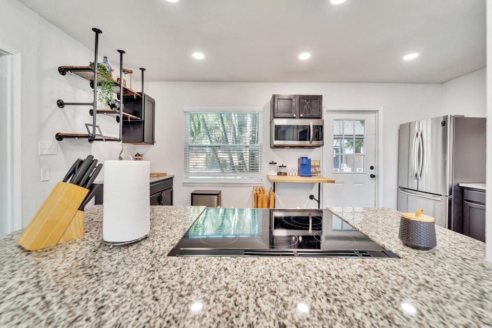 Full kitchen equipped for all of your culinary desires. Including coffee!