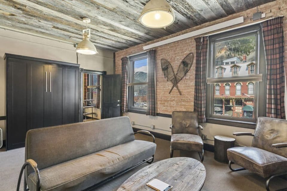 850b5551-85b1-46ab-b634-2e7cb4bca883