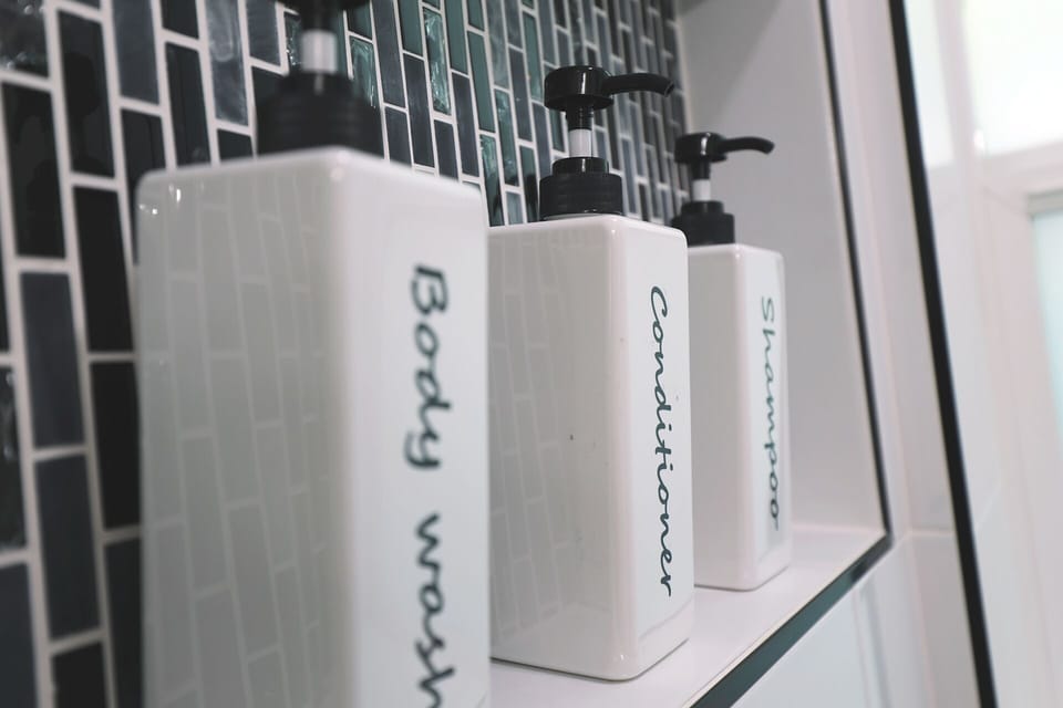 Bathroom amenities