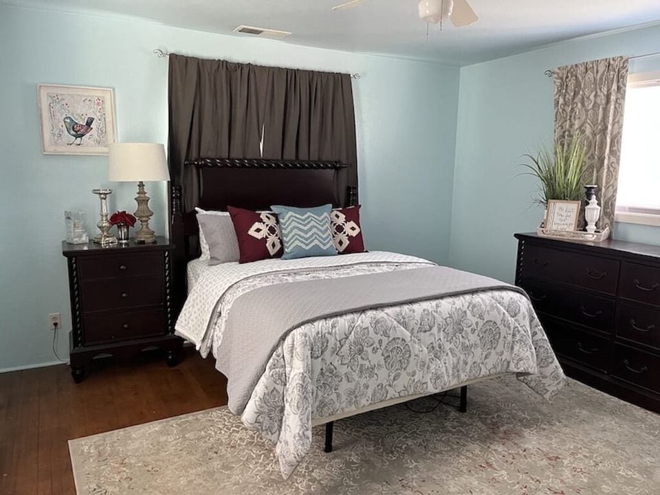 Bedroom 2 - blue room