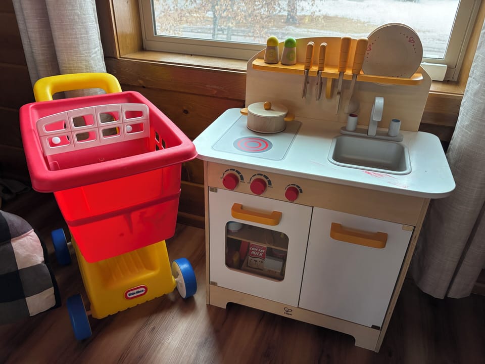 Kid friendly. Toys, games, puzzles, books.