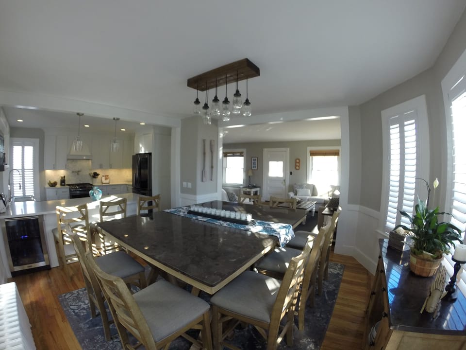 Dinning, kitchen and living room.