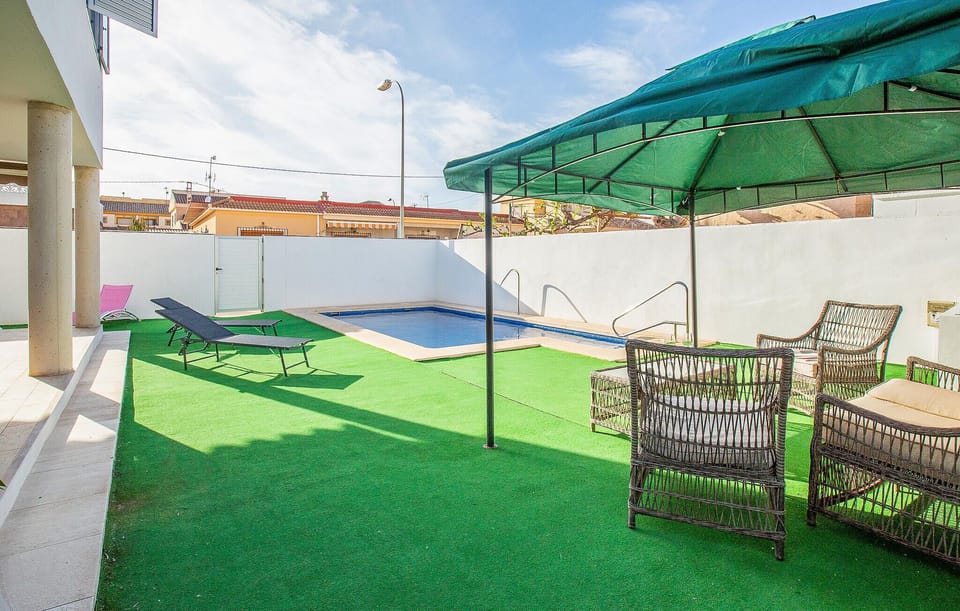pool