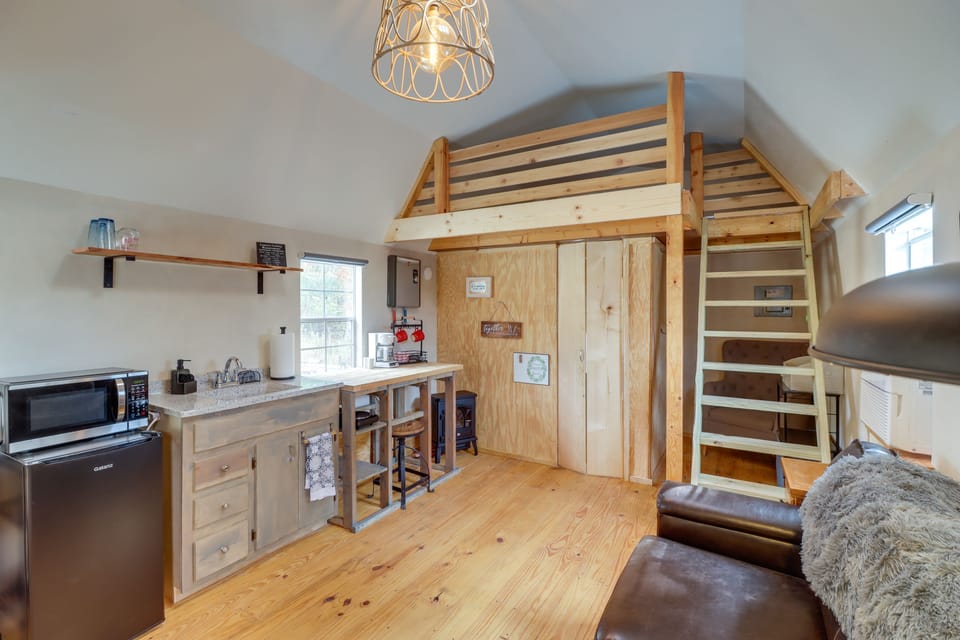 Studio | Kitchenette | Window A/C Units