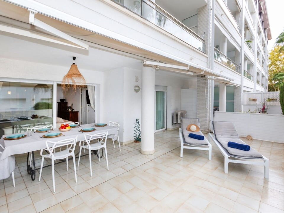 Furniture, Table, Building, Window, Living Room, Floor, Chair, Flooring, Houseplant, Real Estate