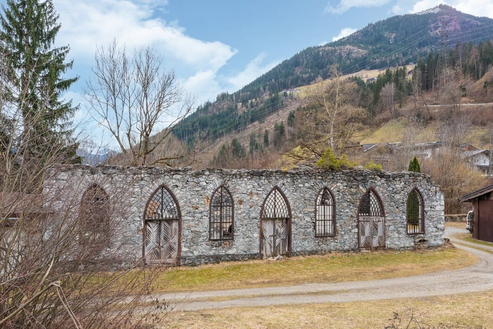 Region [summer] (>5 km)