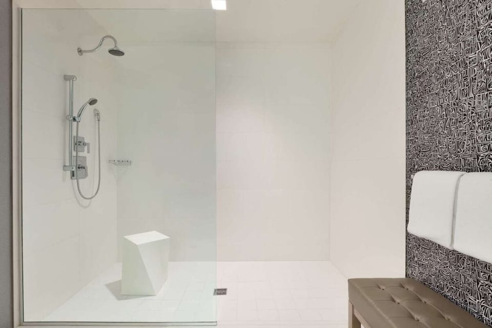 Unwind with bright, spotless finishes and plenty of space.