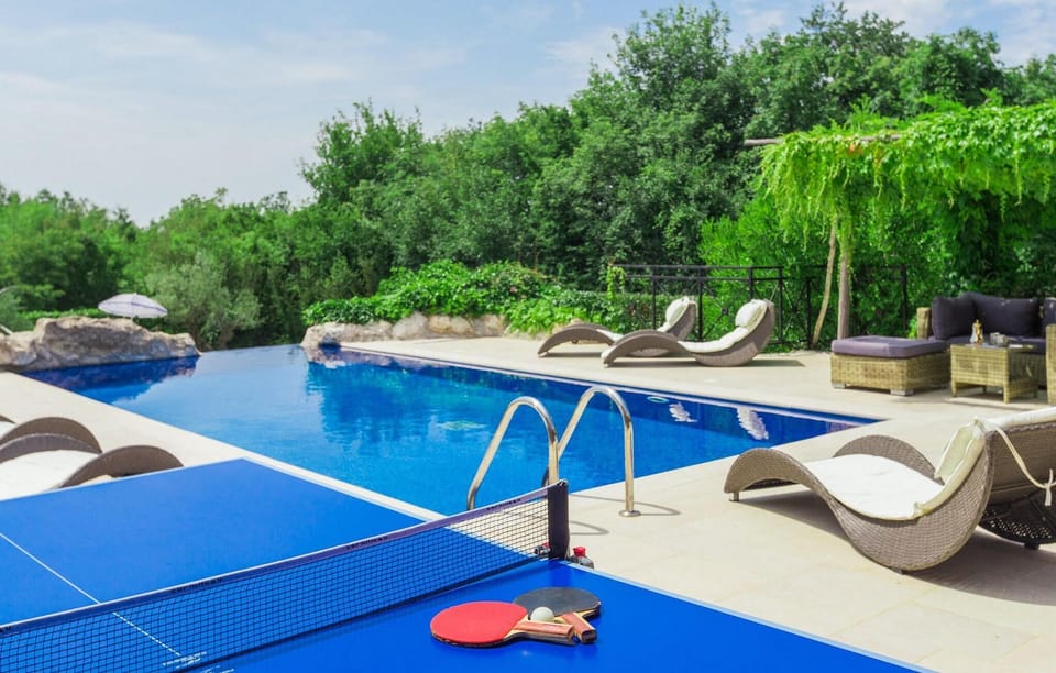 pool