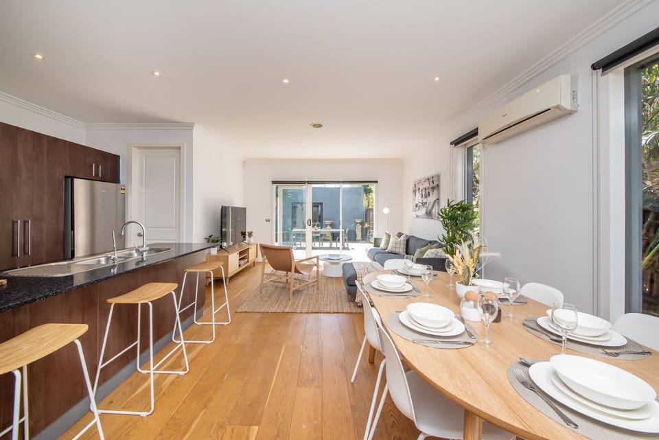 Open Plan Dining, Lounge, Kitchen
