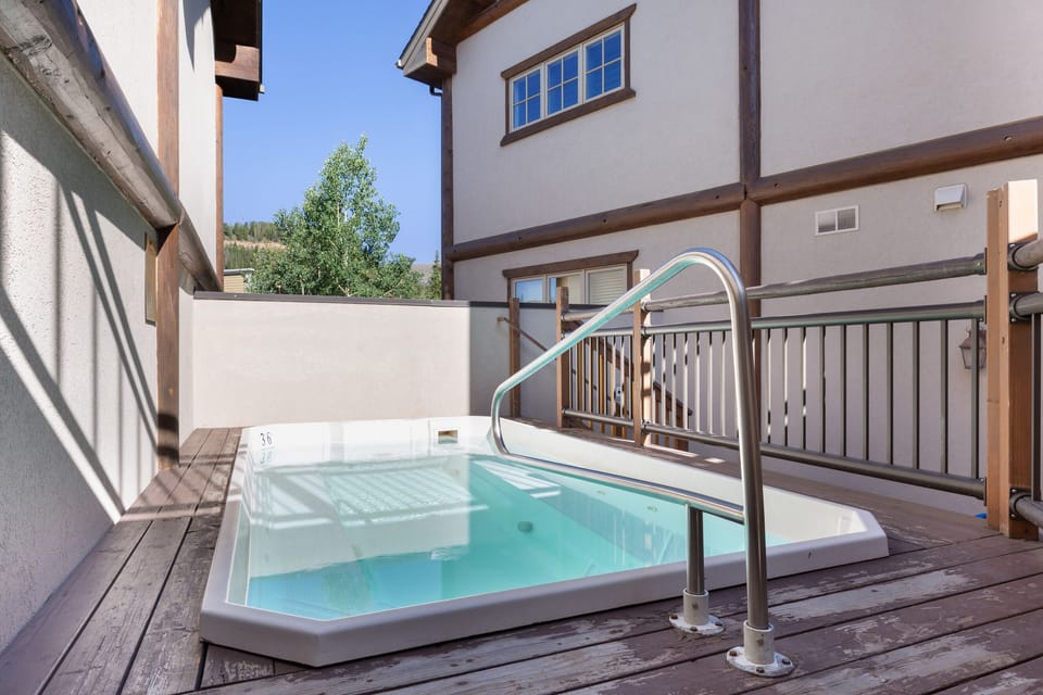 Soak away your cares in your private hot tub, nestled on a sunny deck with mountain views and complete privacy.