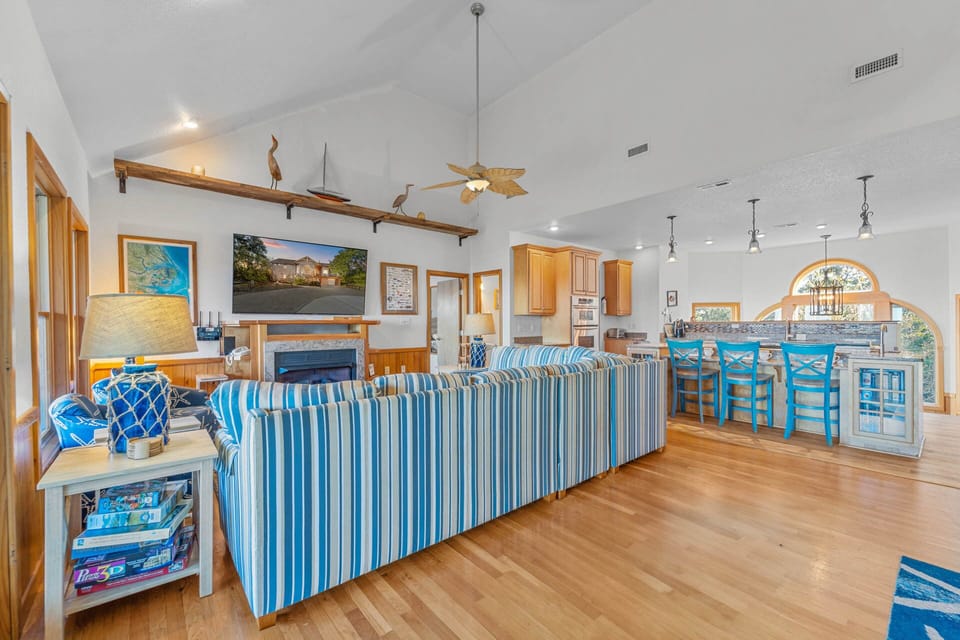 3-Surf or Sound Realty - 1162 - The Roost - Great Room -3
