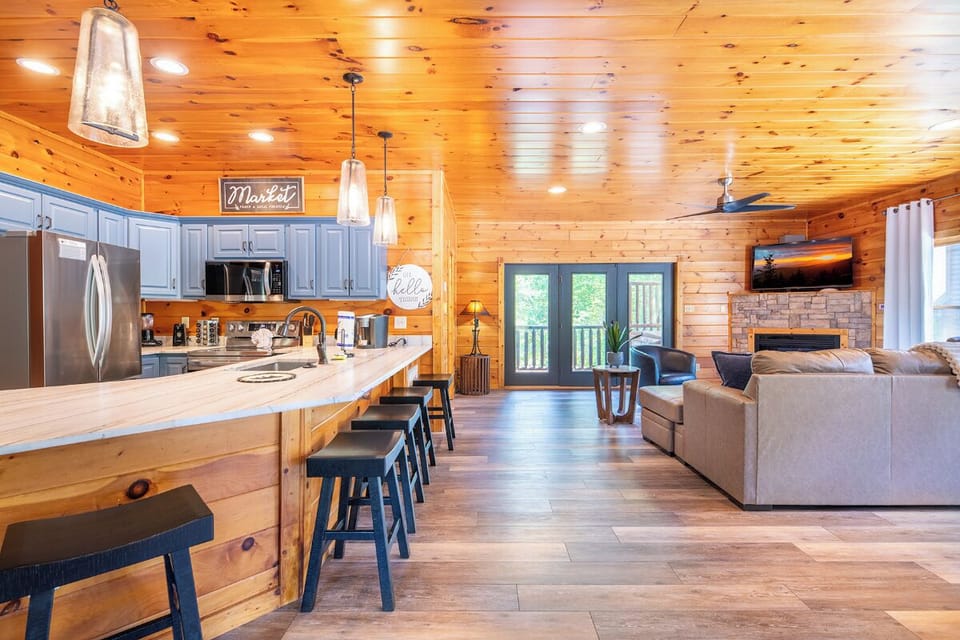 Firefly Lodge's open living space