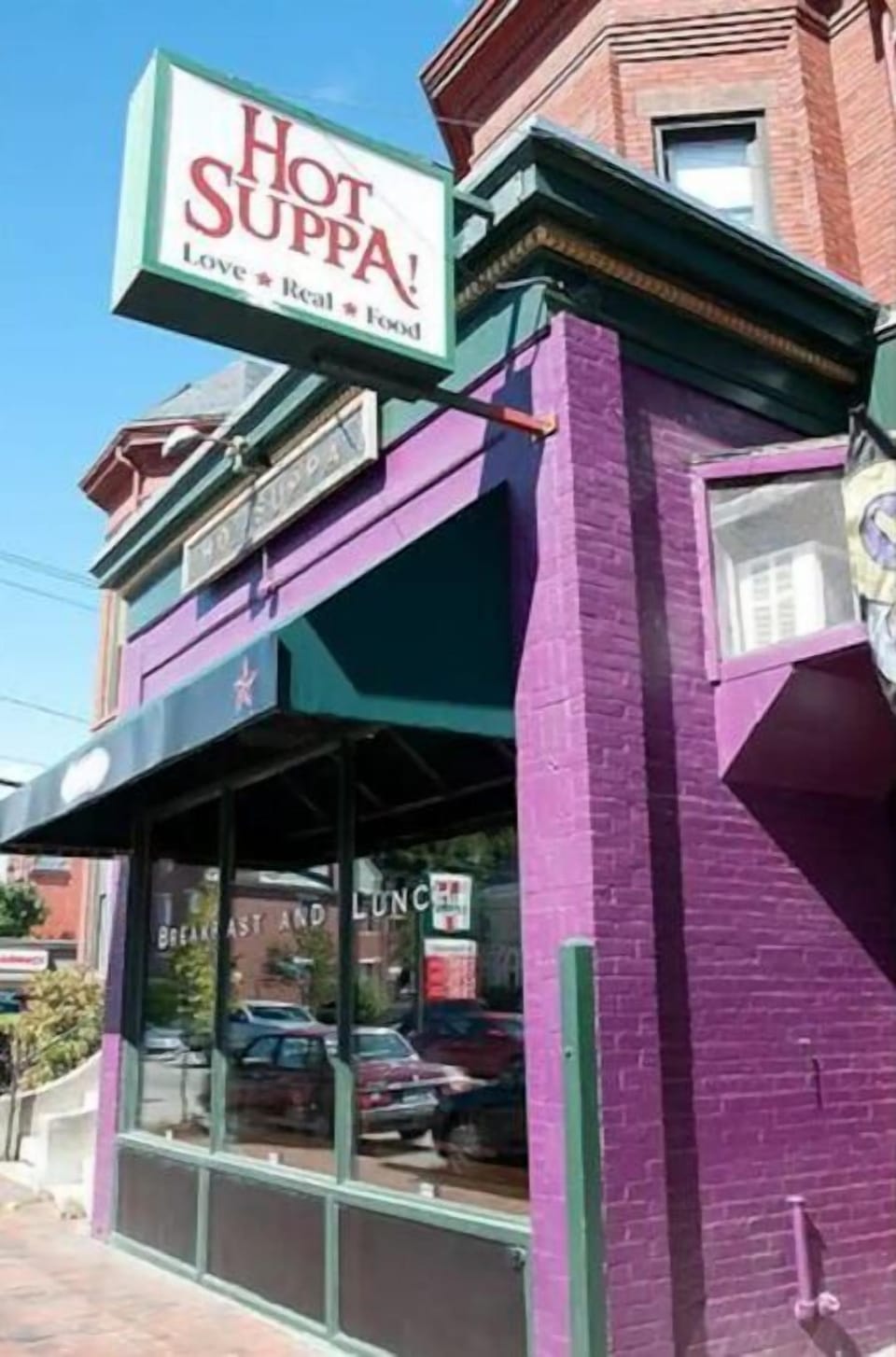 Walk to Hot Suppa for breakfast
