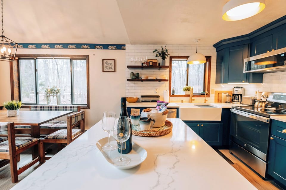 Renovated and stocked kitchen with a drip coffee machine, toaster & dishwasher. 