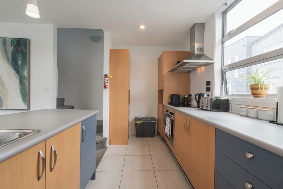 Kitchen 6