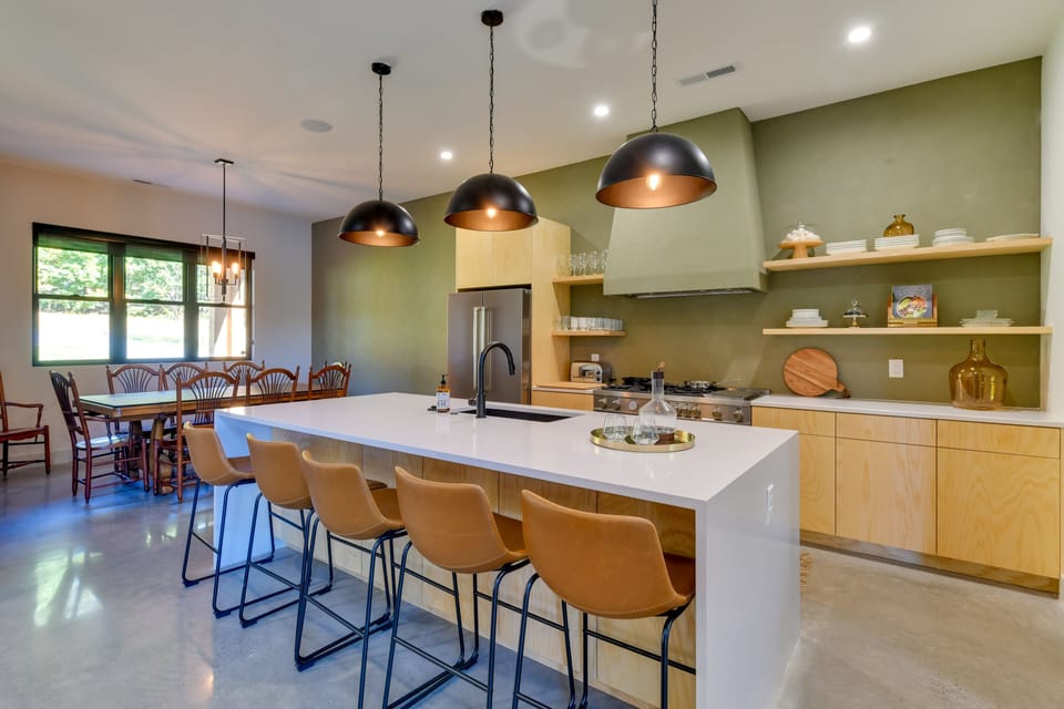 Kitchen | 1st Floor | Dishwasher | Toaster