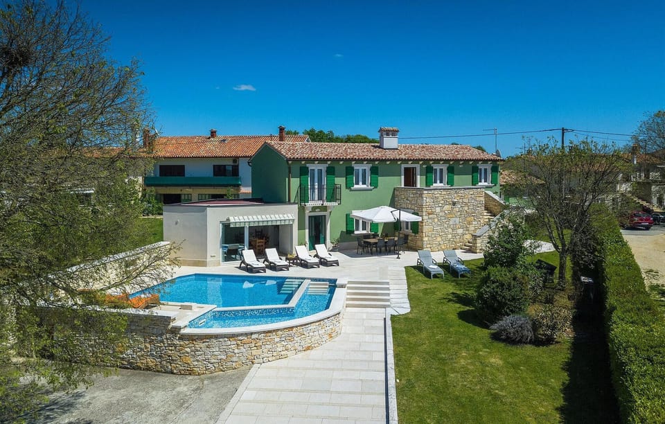 pool
