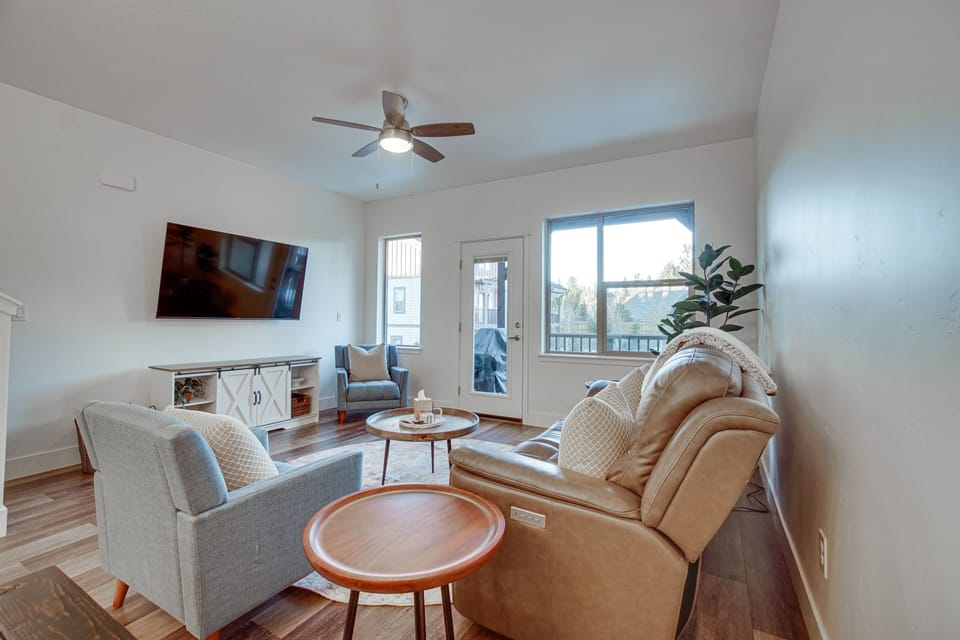 McCall Vacation Rental | 3BR | 3BA | 1,421 Sq Ft | Stairs Required