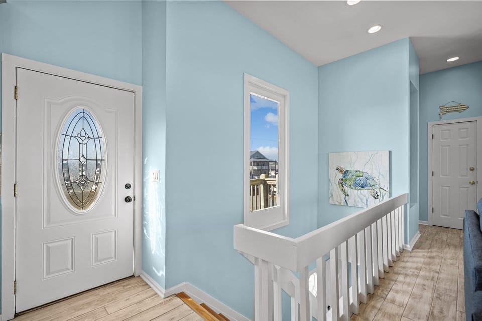 Top Floor Front Door to Balcony (Street View)