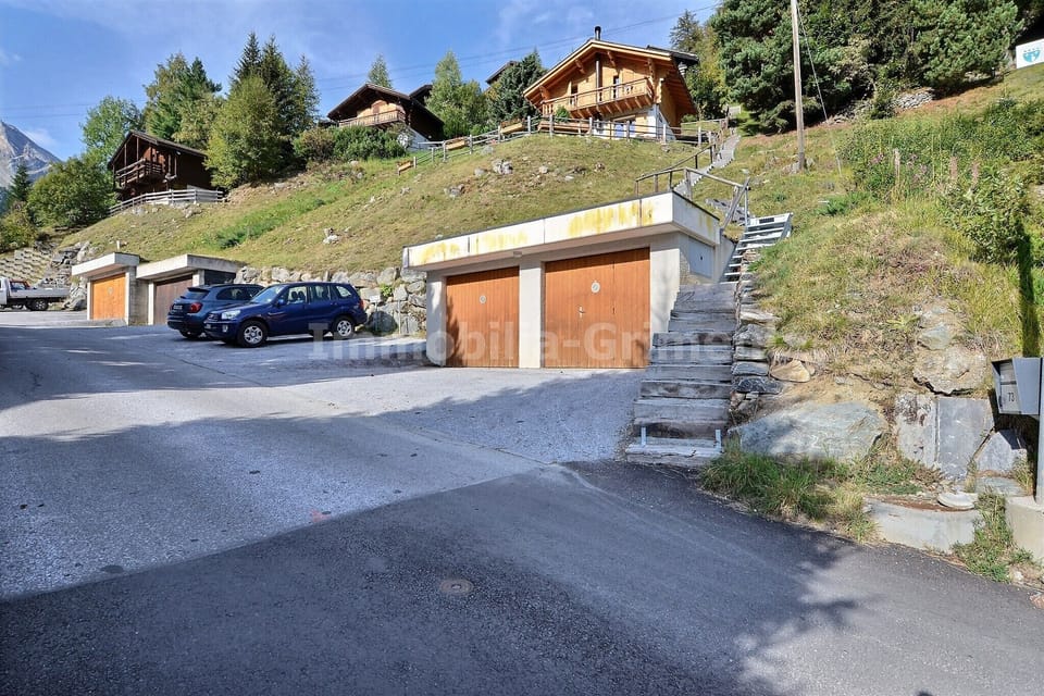 Access - Stairs exterior