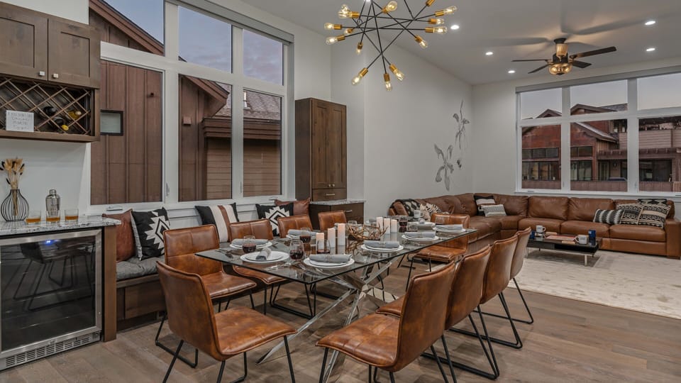 Dining Area, Upper Level - Table with seating for ten