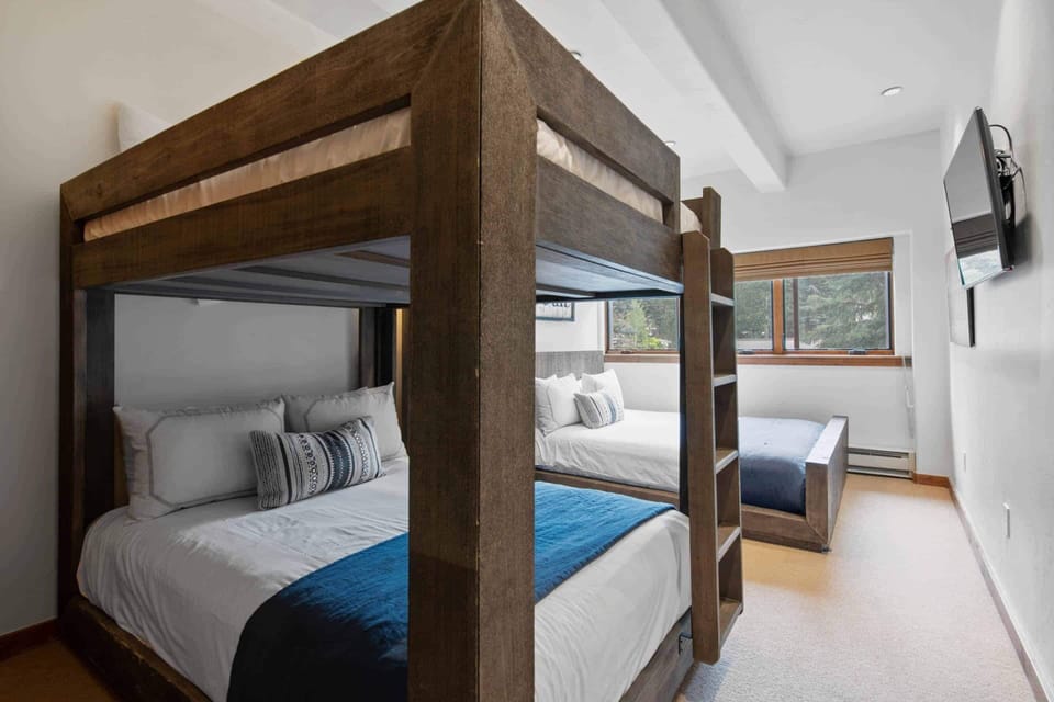 lodgeatlionshead-220-1860_53108374892_o
