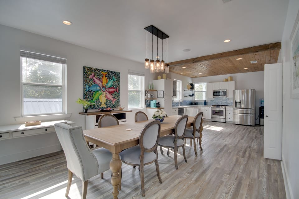 Dining Area | Dishware/Flatware | Trash Bags/Paper Towels | Entry Level