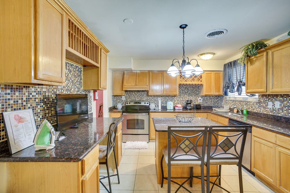 Kitchen | Free WiFi | Dishwasher Not Available