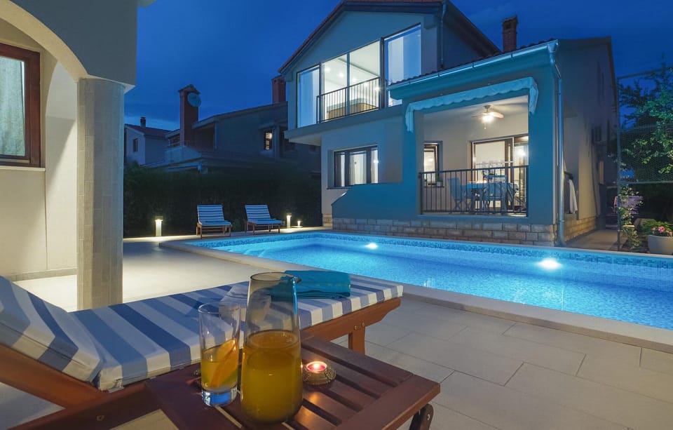 pool