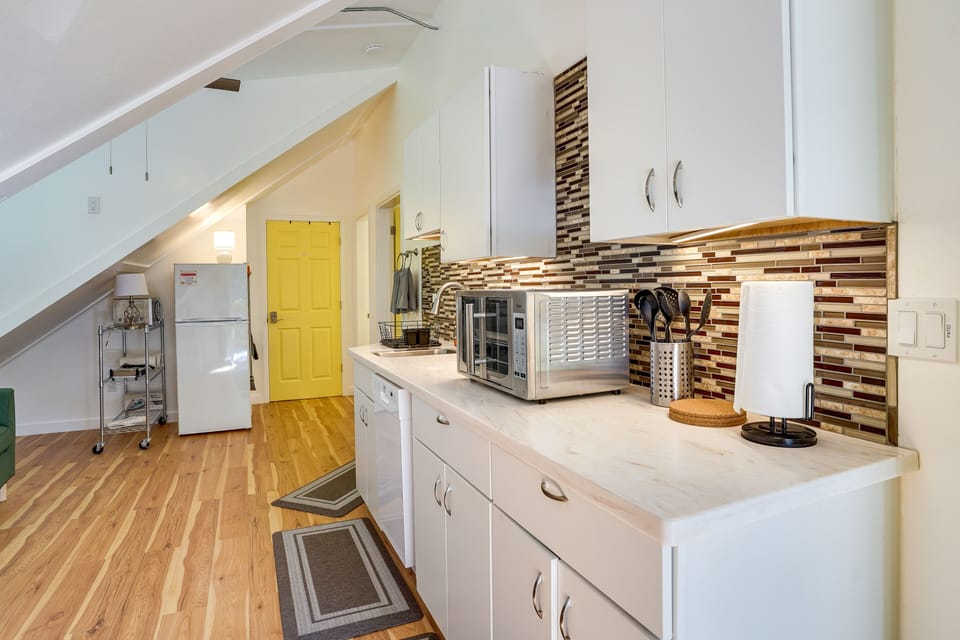 Kitchen | Drip Coffee Maker | Hot Plate | Electric Kettle | Toaster Oven
