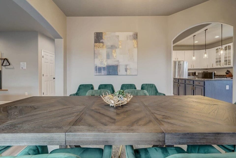 Seamless Dining Experience! The Dining Area is Adjacent to the Kitchen for Effortless Meal Preparation and Comfortable Dining.