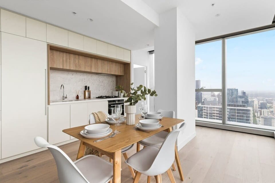 An equipped kitchen.