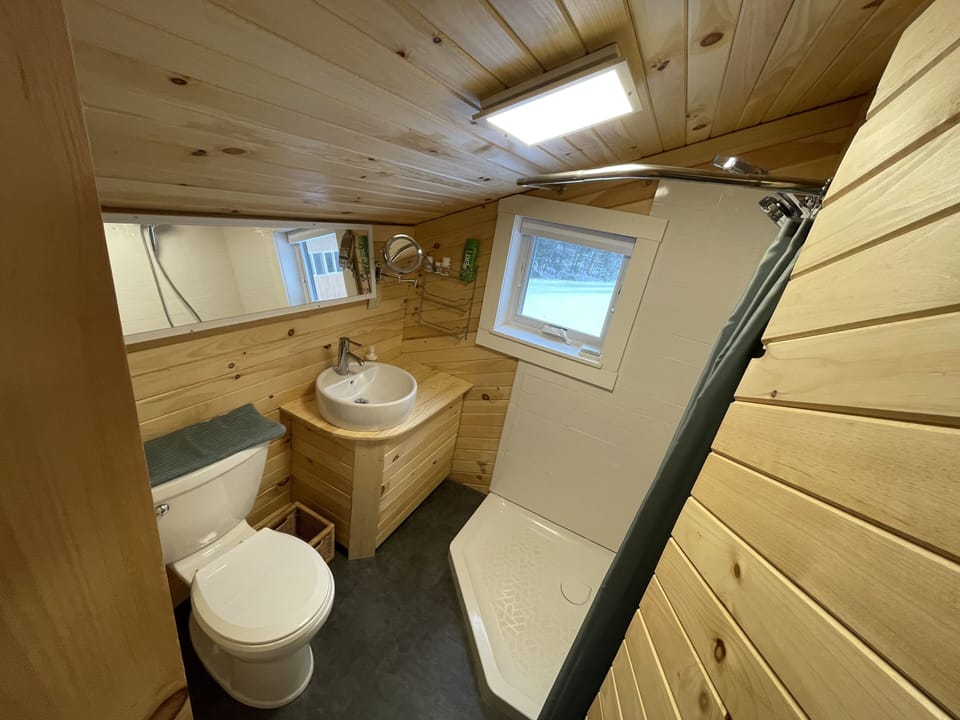 Modern bathroom