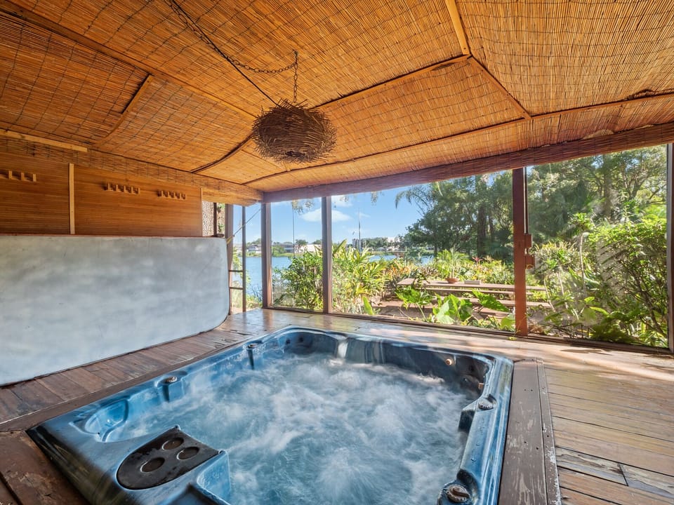 Indoor spa tub