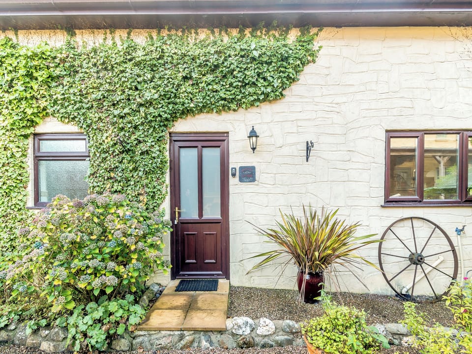 Exterior | Brongwyn Cottages- Barley Cottage - Brongwyn Cottages, Penparc, near Cardigan