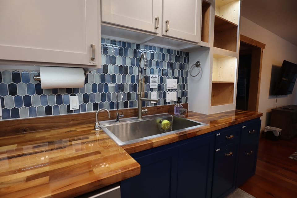 Kitchen sink