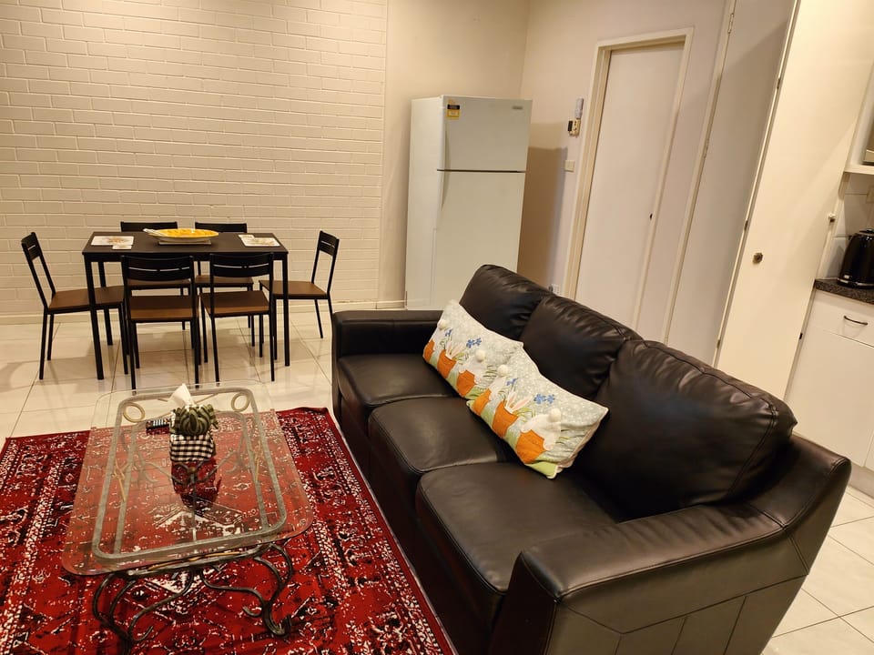 Lounge Dining