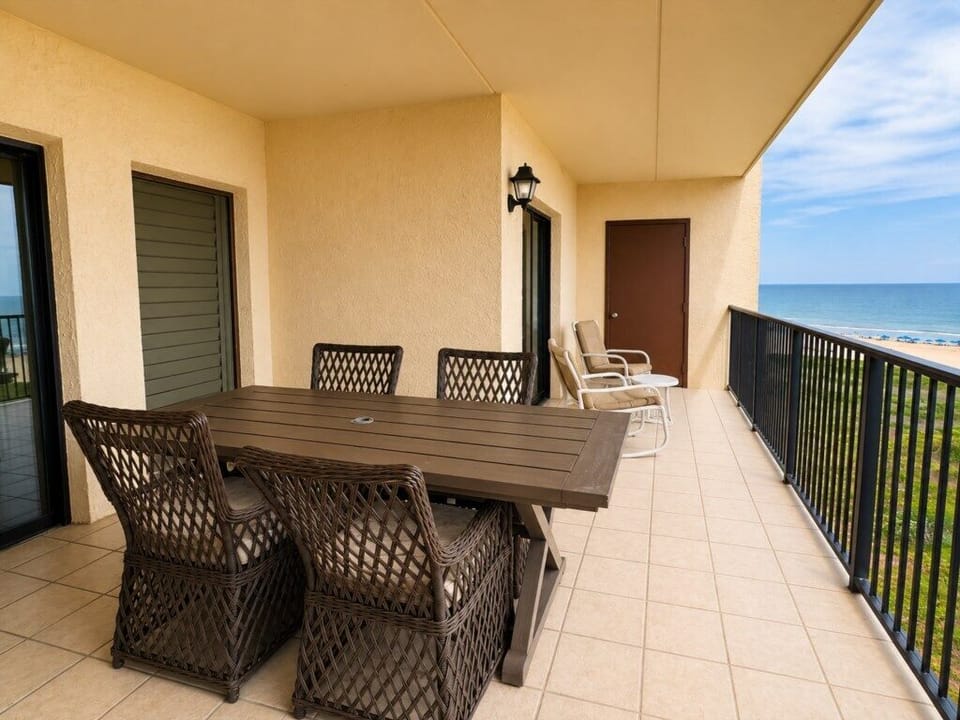 Saida1605Balcony2