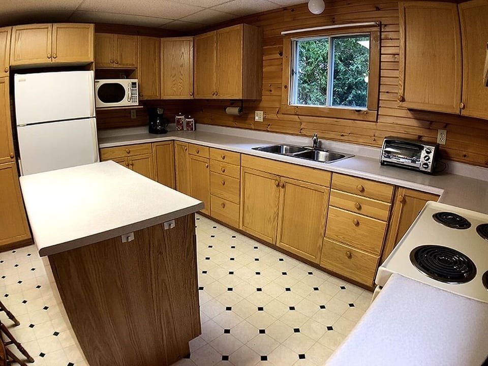 Full Kitchen on upper floor