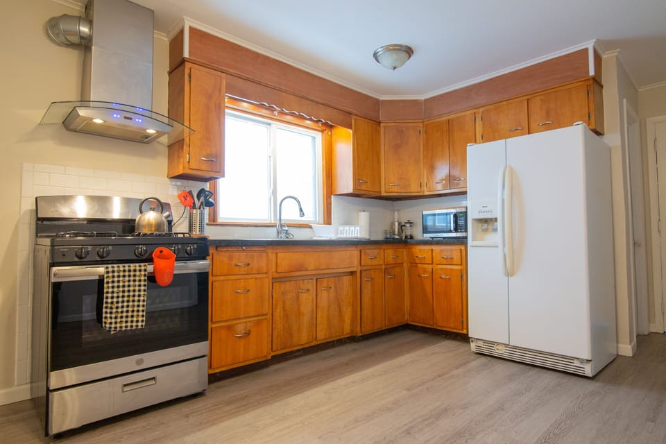 Downstairs | Kitchen | Fully stocked