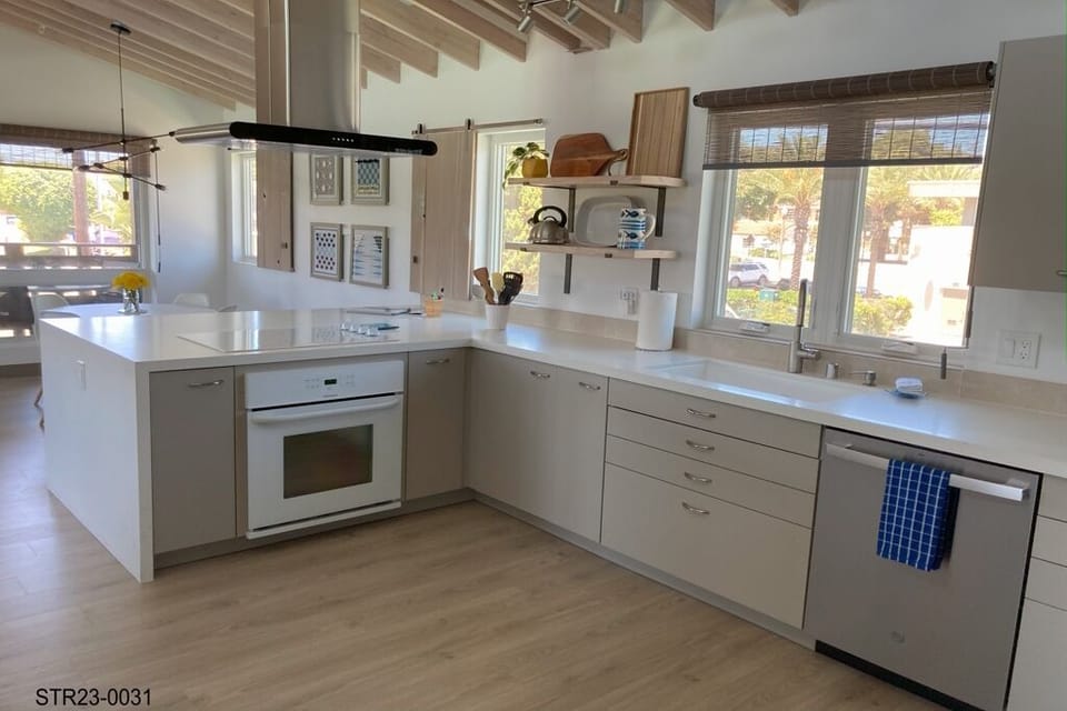 Kitchen
STR 23-0031