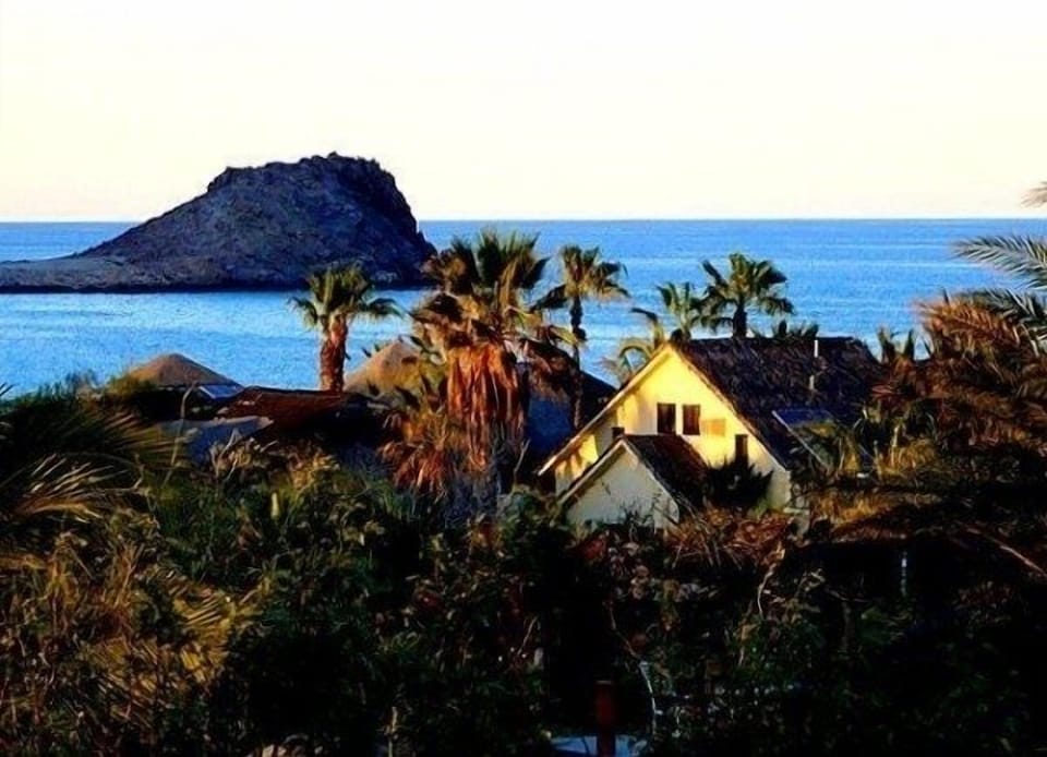 Outdoors, Shelter, House, Nature, Scenery